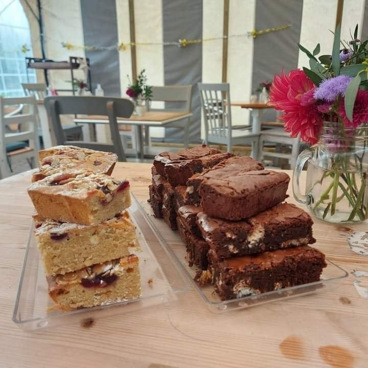 Cake at the Barn